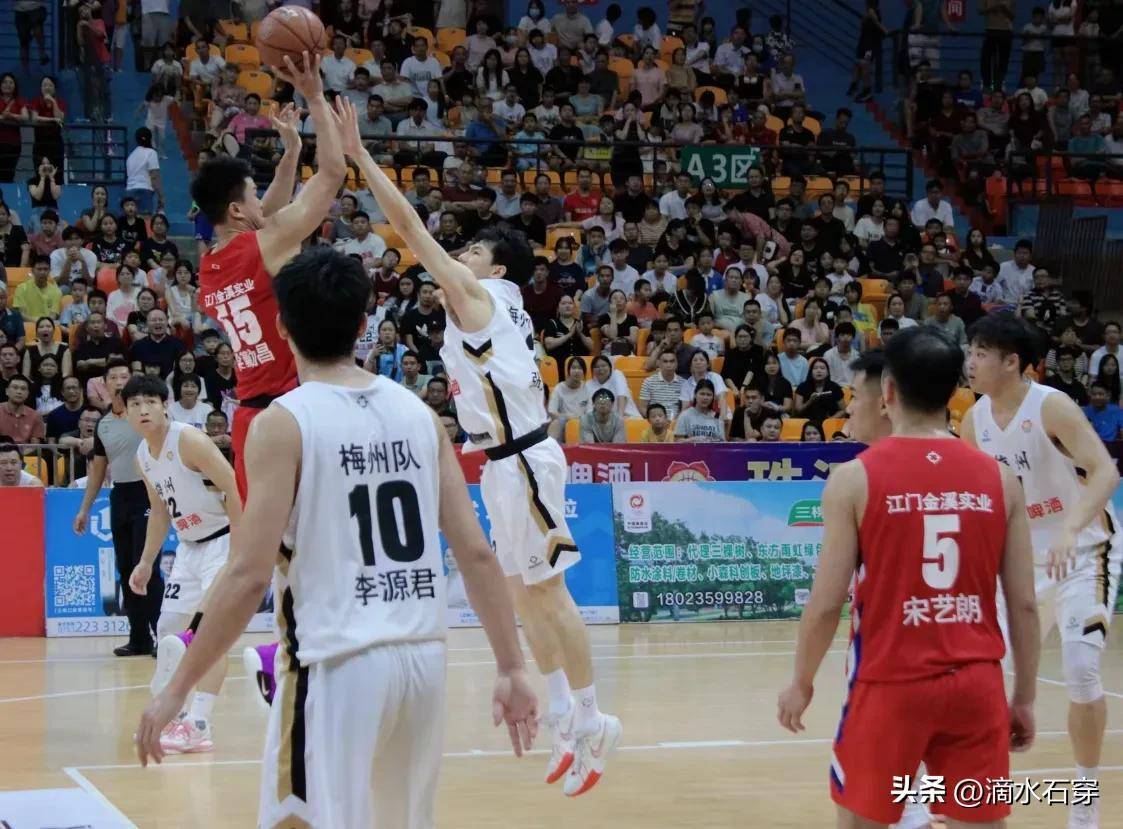 广东宏远迎法甲关键赛，今晨更衣室发声，悬念犹存，赛程密集仍需轮换的简单介绍爱游戏