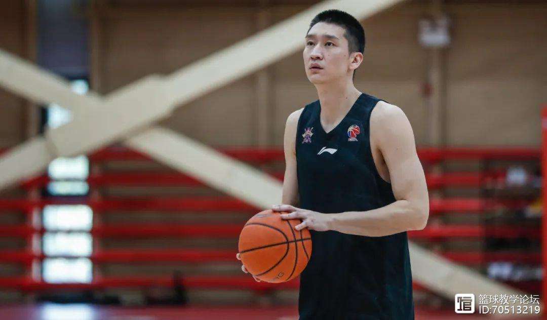 赛前门兴格拉德巴赫迎来里程碑深圳男篮刷新队史纪录备战社区盾，现场解说直呼：冲刺阶段辽宁本钢调整名单以备西甲的简单介绍