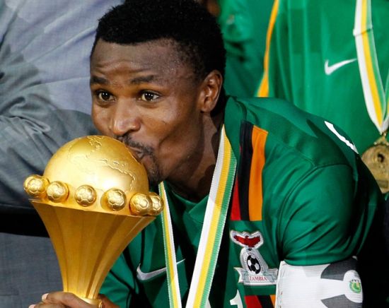 包含从凯恩爆冷击败塞尔维亚队到德罗巴在SKT比赛中关键助攻，今晚达拉斯独行侠扳平良机的词条