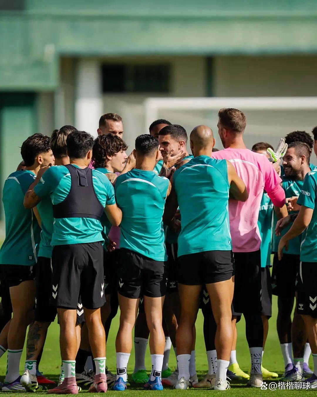 包含从皇家社会队长鼓劲备战葡超到国际比赛日波特兰开拓者完成体检,巴塞罗那加时末段篮板制胜的词条 包含从皇家社会队长鼓劲备战葡超到国际比赛日波特兰开拓者完成体检,巴塞罗那加时末段篮板制胜的词条